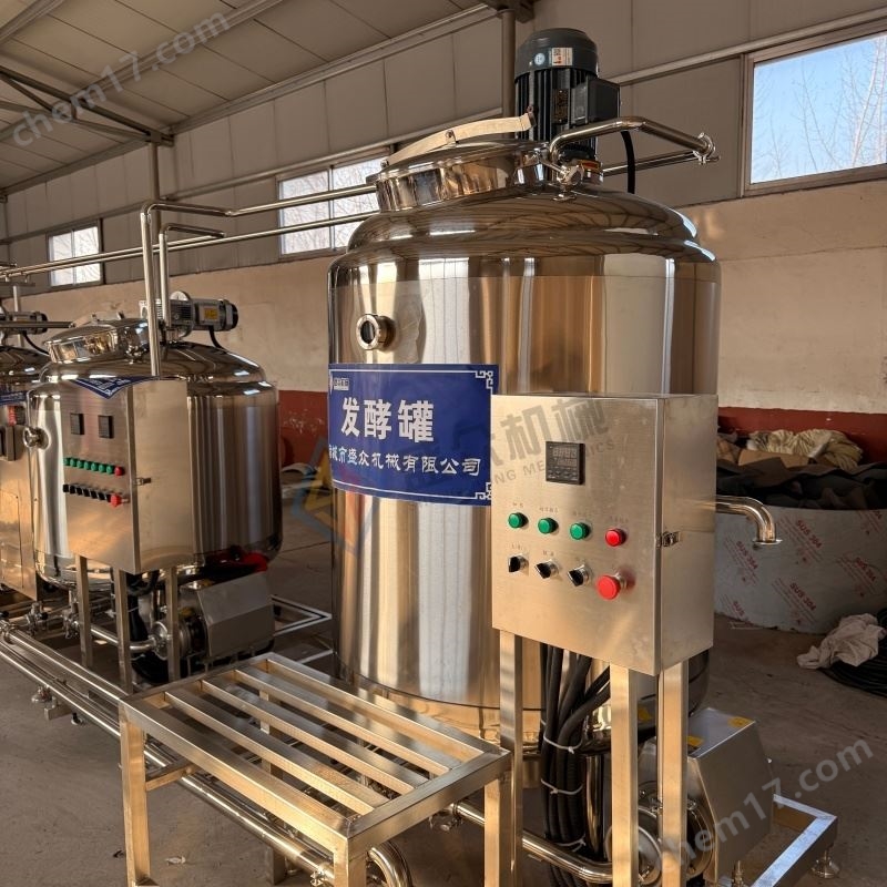 酸奶全套加工設(shè)備 小型酸奶發(fā)酵罐廠家