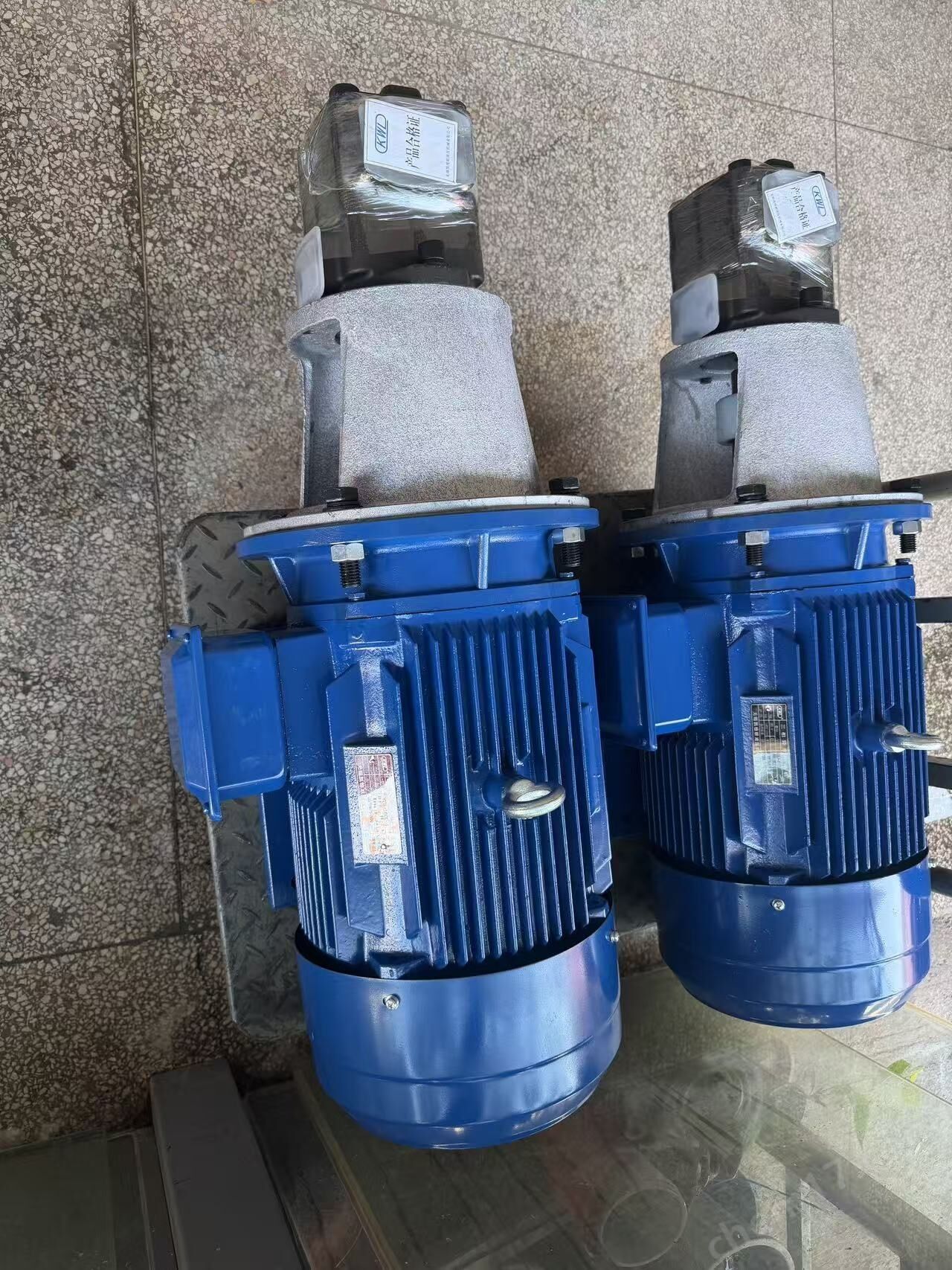 YB-E100配-4-15KW聯(lián)軸器支架 葉片泵泵組
