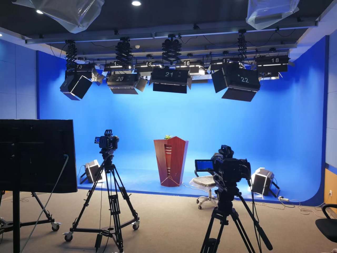 高清虚拟演播室设备清单