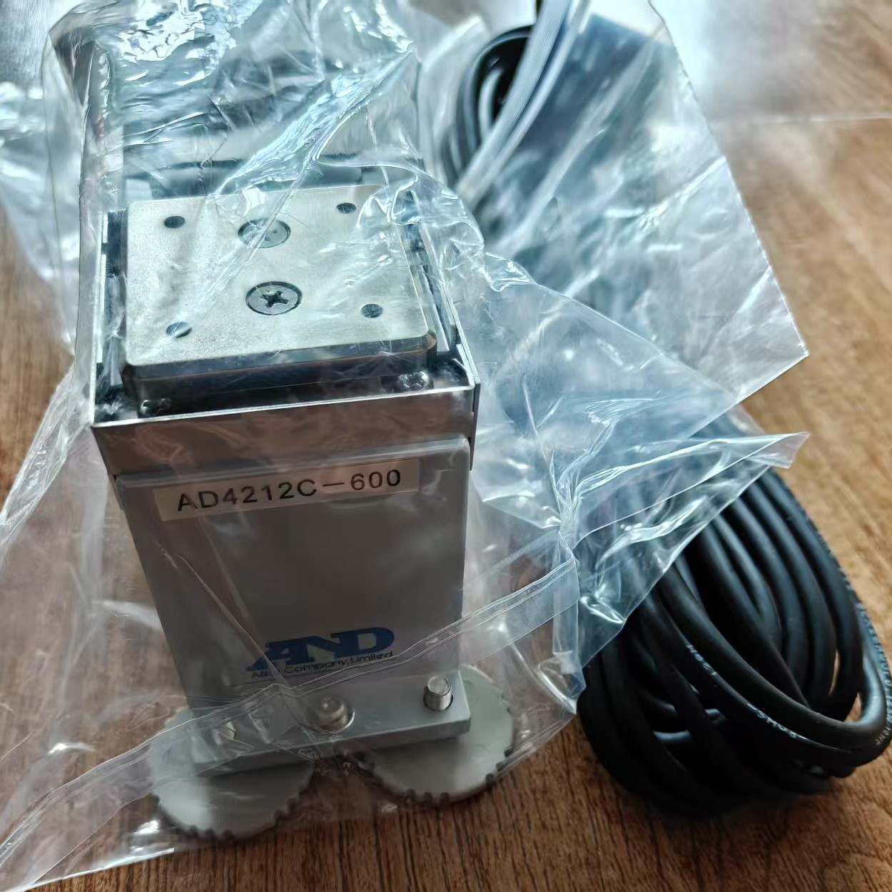 成功簽約18臺日本AND AD4212C-300電子秤