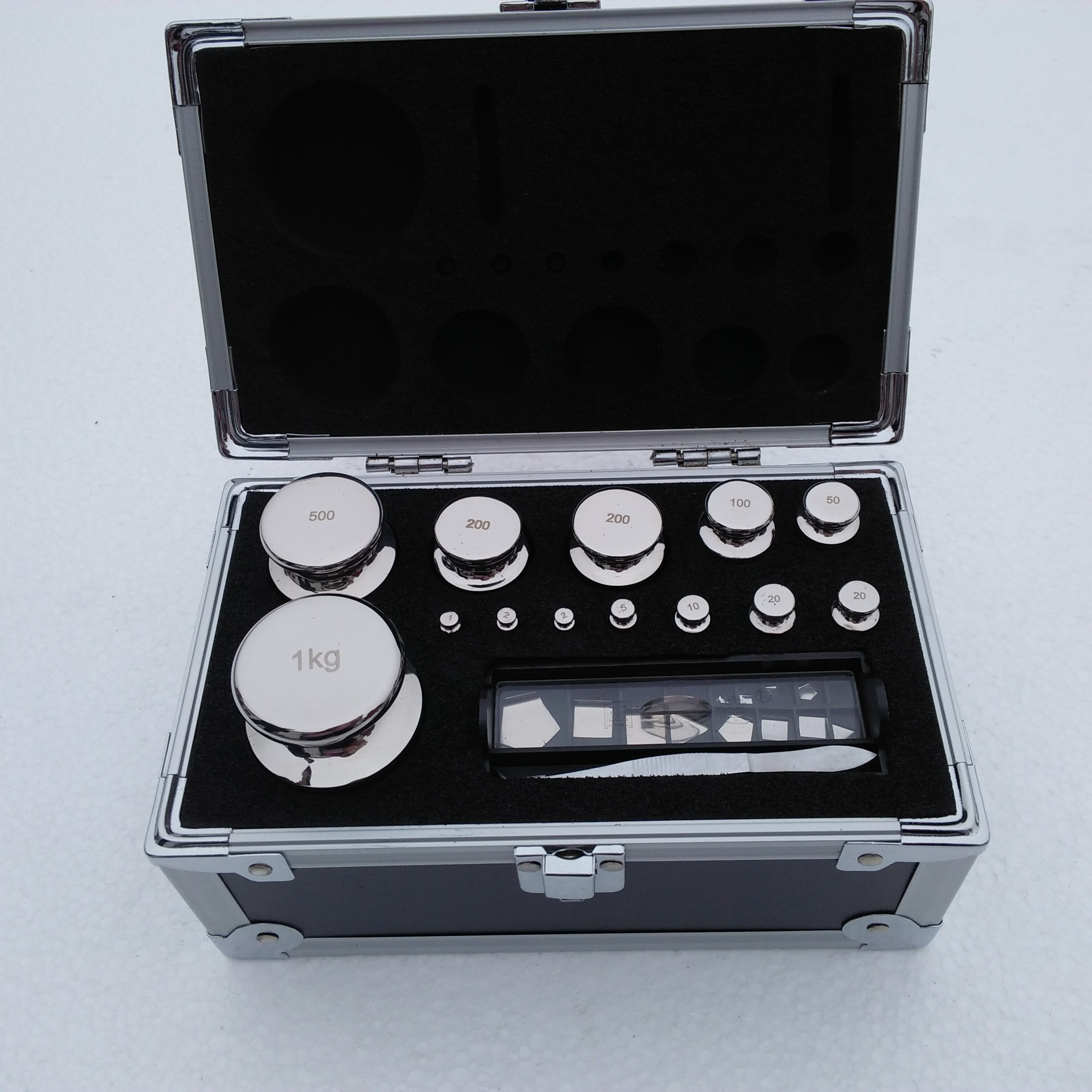 售后维护-上海实润砝码厂为浙江客户提供技术支持